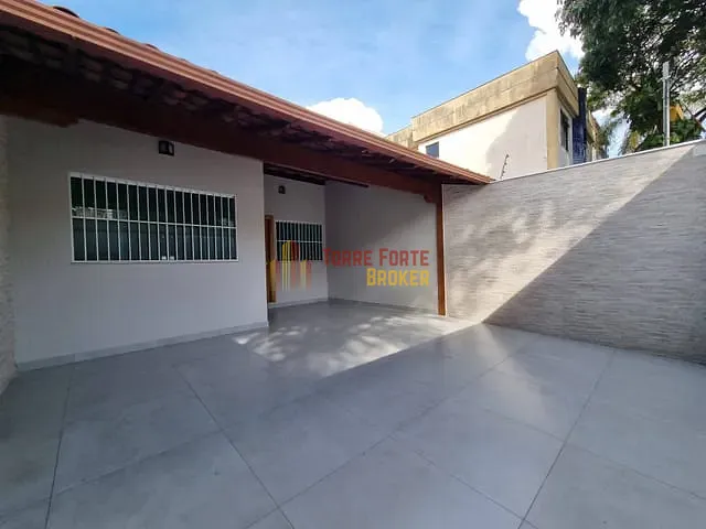 Casa com 180m², à venda, no bairro Santa Amélia em Belo Horizonte
