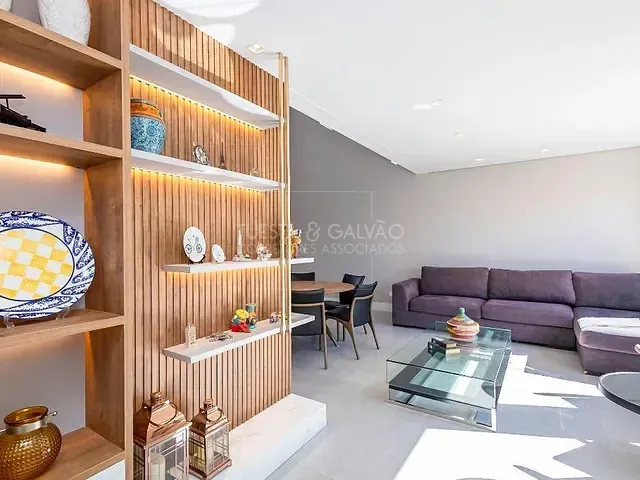 Casa com 330m² 4 quartos e 5 banheiros, à venda, no bairro São Braz em Curitiba