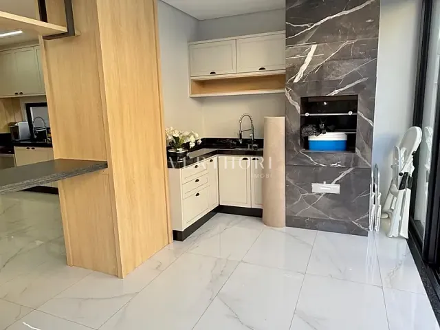 Casa com 250m² 3 quartos e 1 banheiro, à venda, no bairro Gleba Ribeirão Limeiro em Londrina