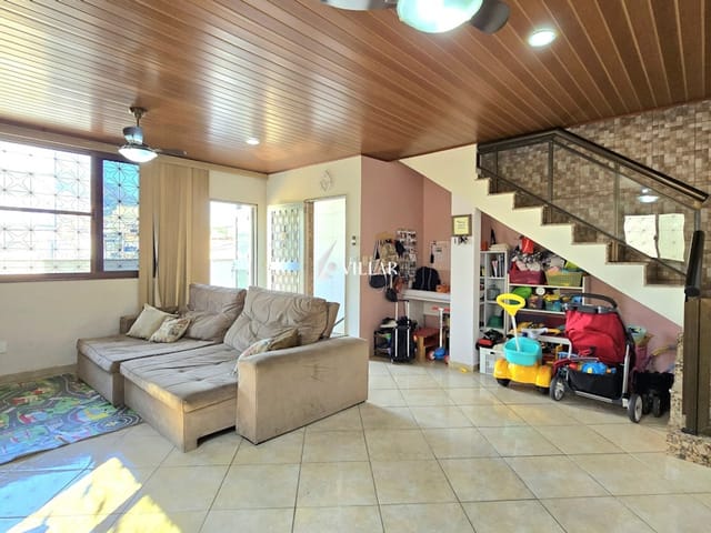 Casa com 350m² 3 quartos e 2 banheiros, à venda, no bairro Penha Circular em Rio de Janeiro