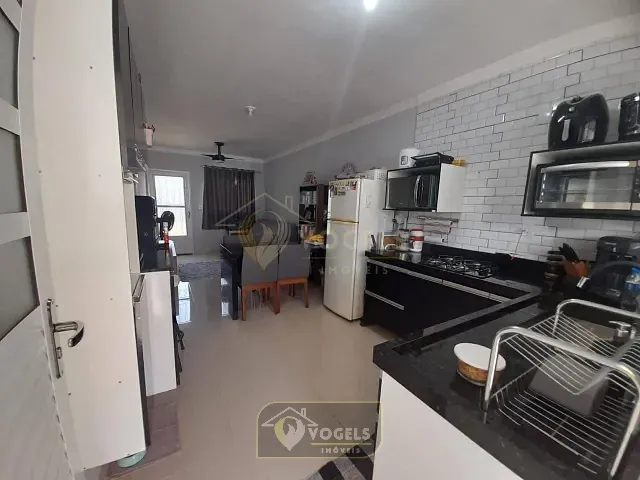 Casa 2 quartos e 1 banheiro, à venda, no bairro Residencial Vila das Tulipas em Holambra