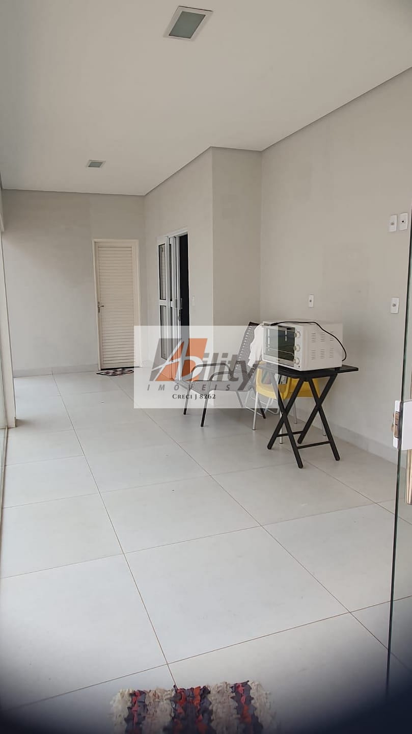 Casa, 3 quartos, 330 m² - Foto 2