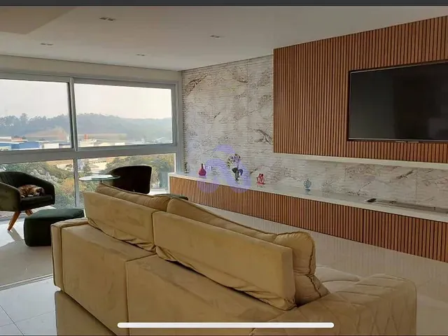 Casa com 515m² 3 quartos e 5 banheiros, à venda, no bairro Arujá Country Club em Arujá