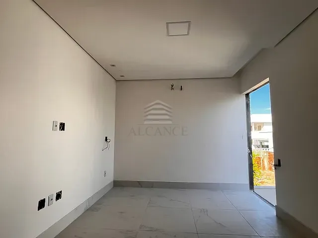 Casa 5 quartos e 5 banheiros, à venda, no bairro Uruguai em Teresina