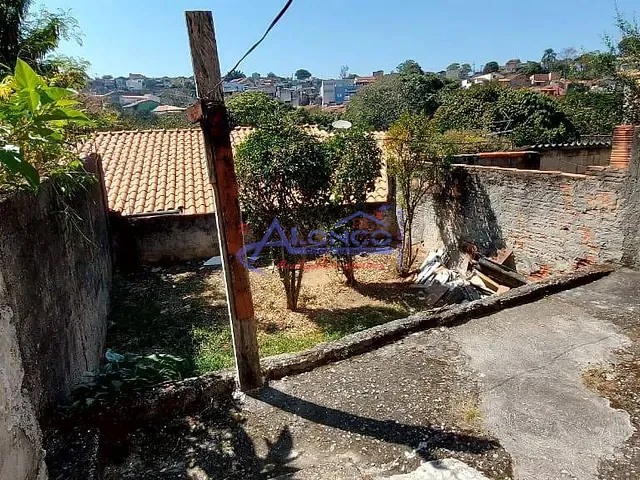 Casa com 160m² 2 quartos e 1 banheiro, à venda, no bairro Parque Santo Antônio em Jacareí