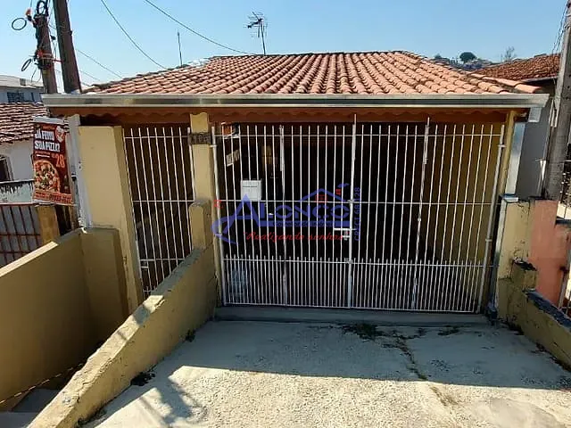 Casa com 160m² 2 quartos e 1 banheiro, à venda, no bairro Parque Santo Antônio em Jacareí