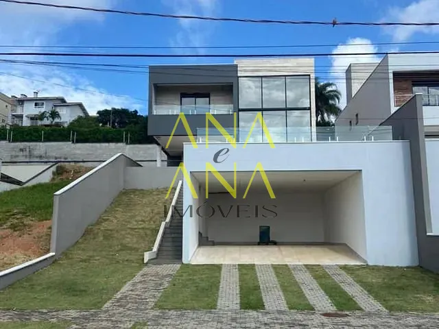 Casa com 500m² 3 quartos e 4 banheiros, à venda ou para alugar, no bairro Condomínio Portal de Bragança em Bragança Paulista