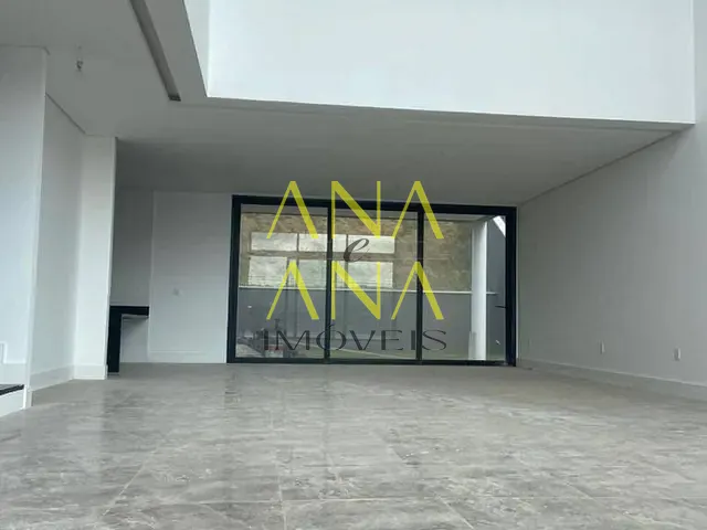 Casa com 500m² 3 quartos e 4 banheiros, à venda ou para alugar, no bairro Condomínio Portal de Bragança em Bragança Paulista