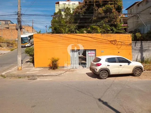 Casa com 300m² 3 quartos e 2 banheiros, para alugar, no bairro Los Angeles em Ibirité