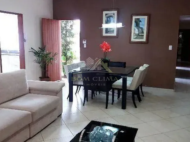 Casa 3 quartos e 3 banheiros, à venda, no bairro Quintas das Avenidas II em Juiz de Fora