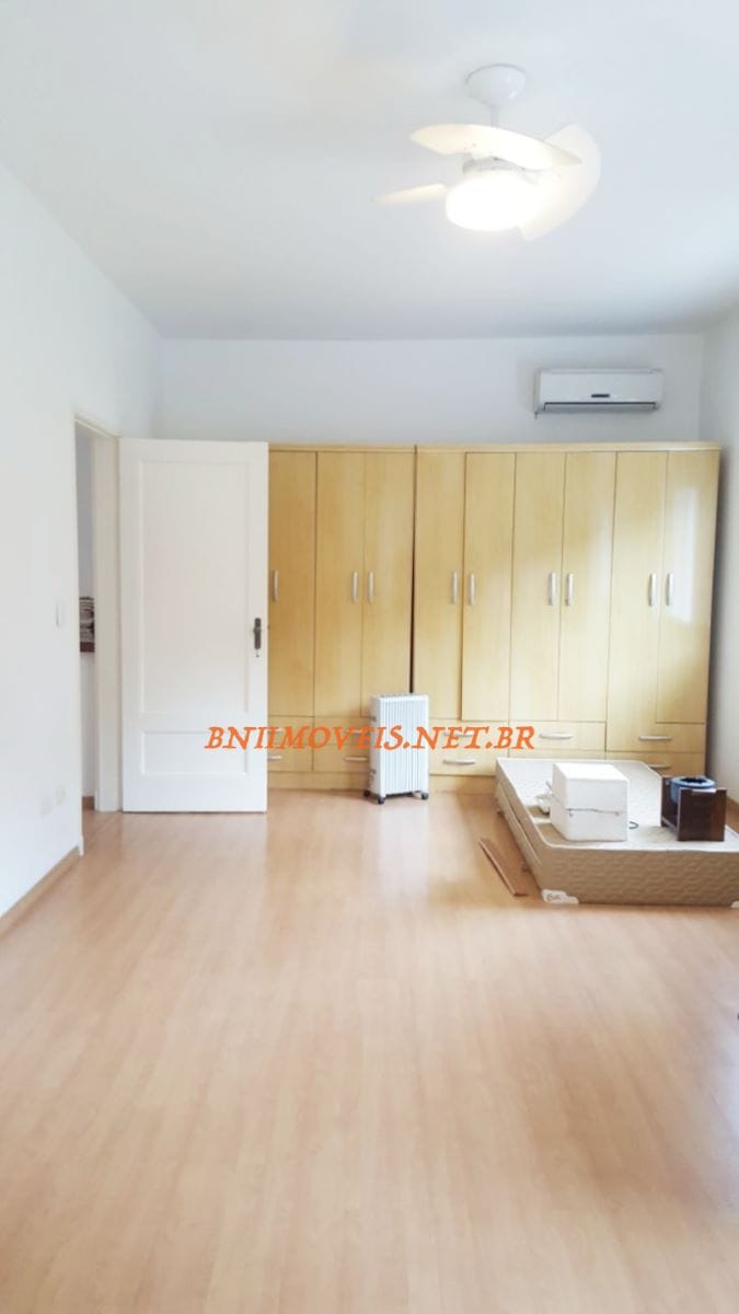 Casa para alugar com 3 quartos, 230m² - Foto 10