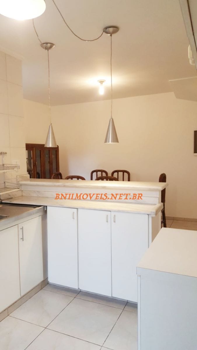 Casa para alugar com 3 quartos, 230m² - Foto 26