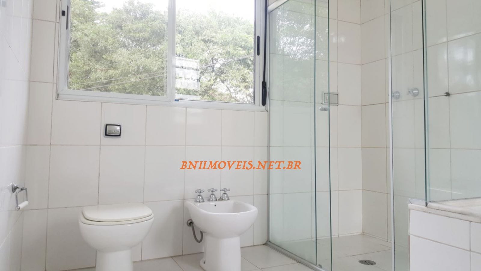 Casa para alugar com 3 quartos, 230m² - Foto 12