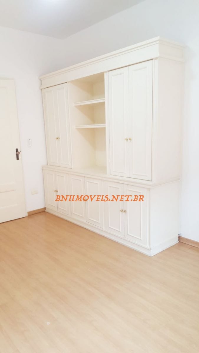 Casa para alugar com 3 quartos, 230m² - Foto 24