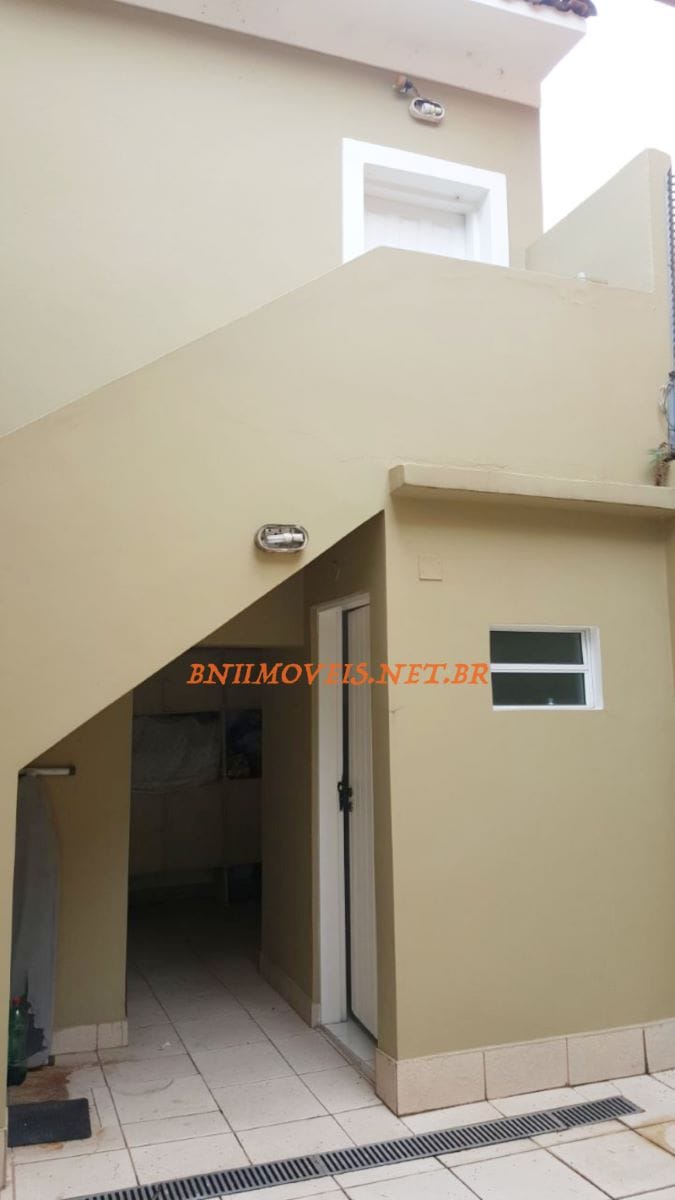 Casa para alugar com 3 quartos, 230m² - Foto 34