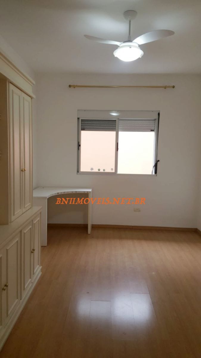 Casa para alugar com 3 quartos, 230m² - Foto 23