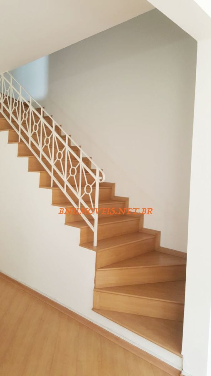 Casa para alugar com 3 quartos, 230m² - Foto 8