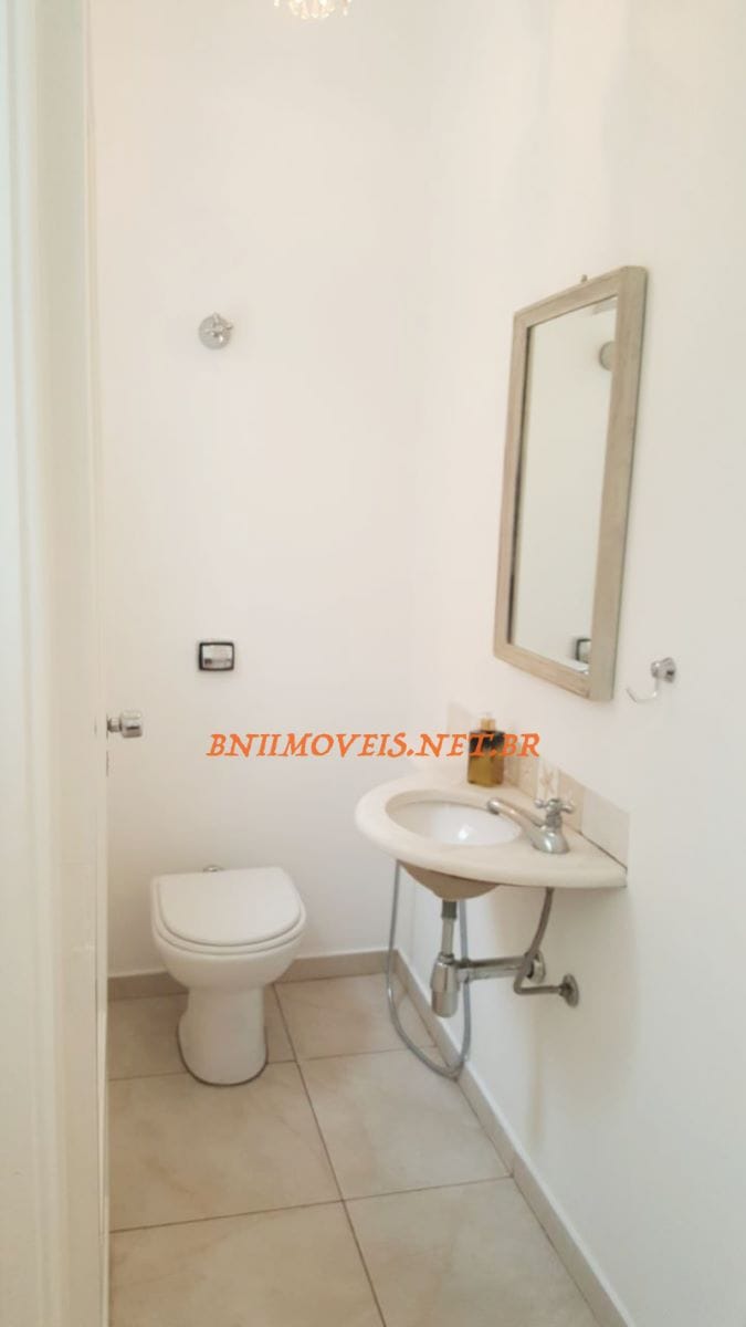 Casa para alugar com 3 quartos, 230m² - Foto 25