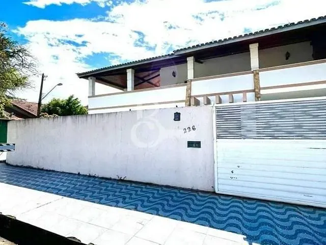 Casa com 380m² 3 quartos e 2 banheiros, à venda, no bairro Parque Turf Club em Campos dos Goytacazes