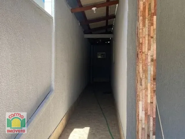 Casa com 300m² 3 quartos e 2 banheiros, à venda, no bairro Jardim Ana Paula em Anápolis