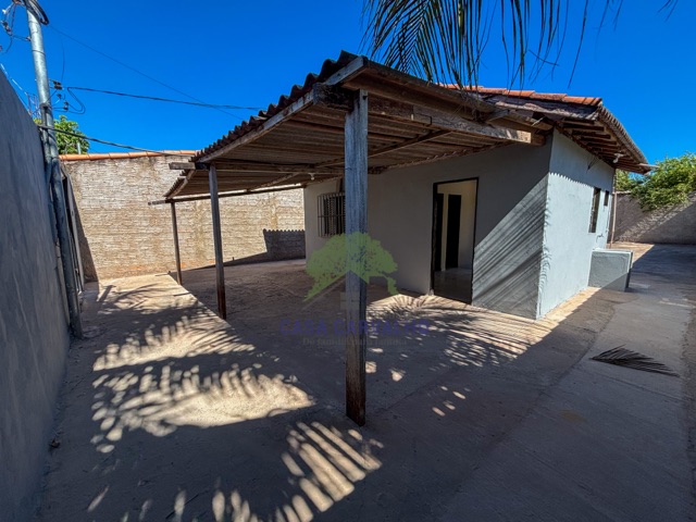 Casa 2 quartos e 1 banheiro, para alugar, no bairro Padre Ernesto Sassida em Corumbá
