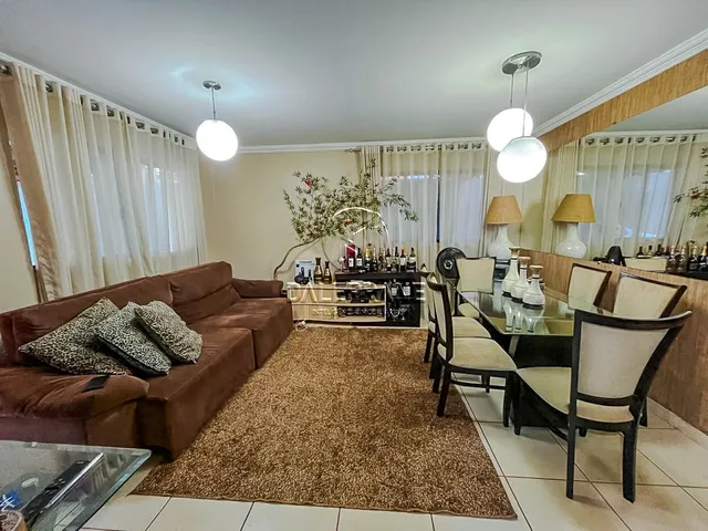 Casa 4 quartos e 4 banheiros, à venda, no bairro Região dos Lagos (Sobradinho) em Brasília