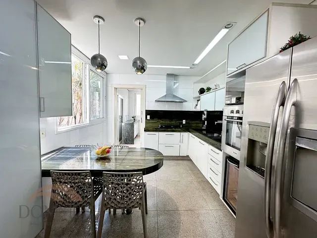 Casa com 336m² 4 quartos e 3 banheiros, à venda, no bairro Cariru em Ipatinga