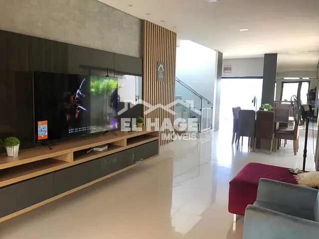 Casa com 250m² 3 quartos e 3 banheiros, à venda, no bairro Tijucal em Cuiabá