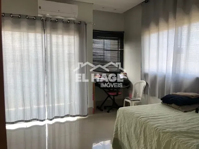 Casa com 250m² 3 quartos e 3 banheiros, à venda, no bairro Tijucal em Cuiabá
