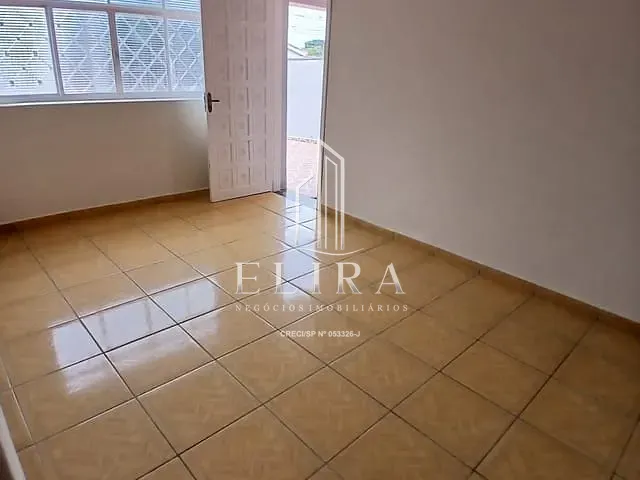 Casa com 300m² 3 quartos e 2 banheiros, à venda, no bairro Cidade Jardim II em Americana