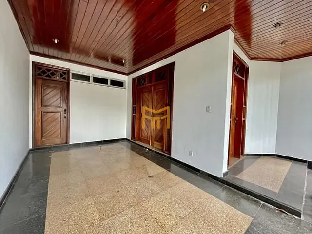 Casa com 438m² 5 quartos e 6 banheiros, à venda, no bairro Parque Verde em Belém