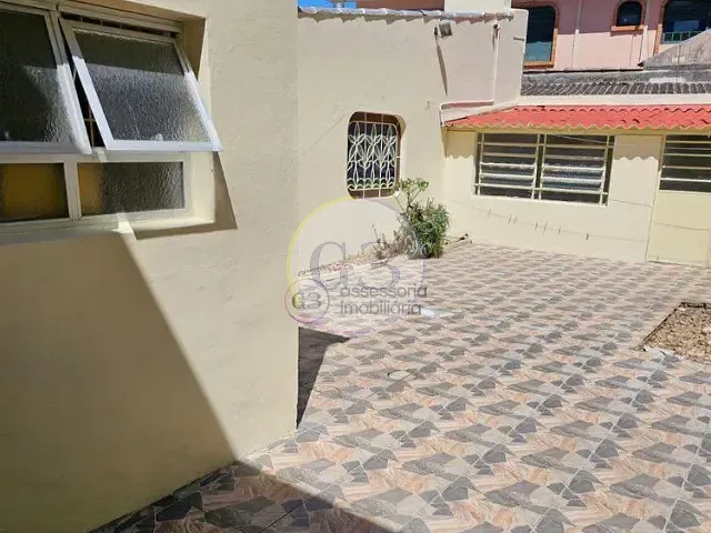 Casa 3 quartos e 3 banheiros, à venda, no bairro Centro em Pelotas