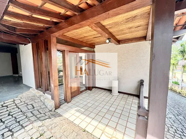 Casa 4 quartos e 4 banheiros, para alugar, no bairro Mangabeiras em Belo Horizonte