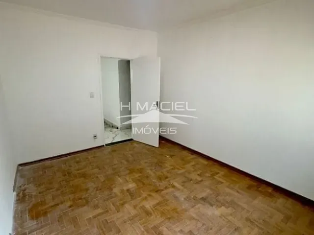 Casa com 272m², para alugar, no bairro Jardim Aurélia em Campinas