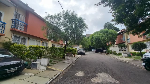 Foto do Casa - Casa de 2 dormitórios à Venda, na Granja Viana, no km 21, sentido Sp. BAIXOU O VALOR! | Casa Husti Imóveis