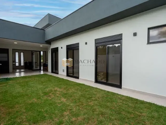 Casa com 225m² 3 quartos e 1 banheiro, à venda, no bairro Jardim Quintas das Videiras em Jundiaí