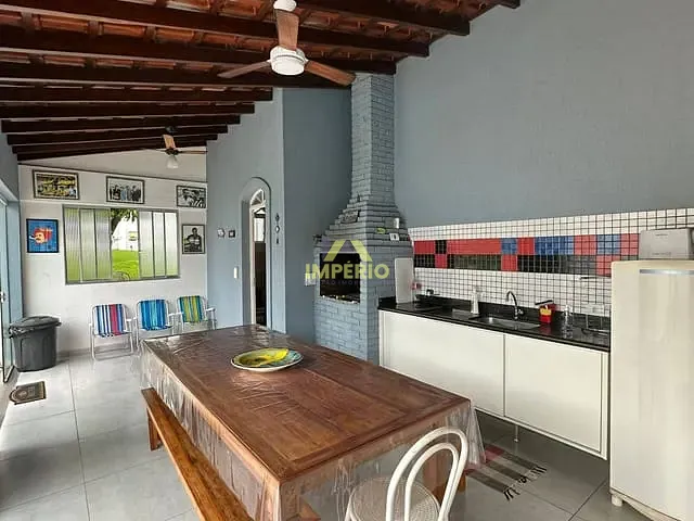 Casa com 1131m² 4 quartos e 3 banheiros, à venda, no bairro Condomínio Fechado Village Haras São Luiz em Salto