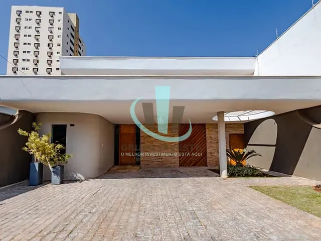 Sobrado com 600m² 4 quartos e 6 banheiros, à venda ou para alugar, no bairro CENTRO em ARARAQUARA