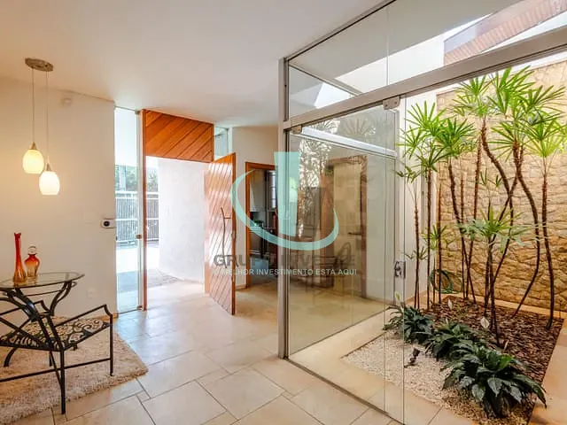 Sobrado com 600m² 4 quartos e 6 banheiros, à venda ou para alugar, no bairro CENTRO em ARARAQUARA
