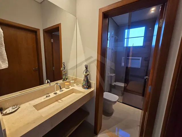 Casa com 364m² 4 quartos e 5 banheiros, à venda, no bairro Vila do Golf em Ribeirão Preto