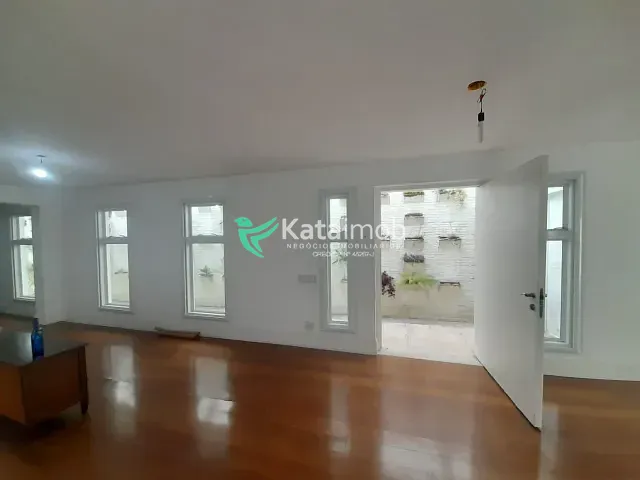Casa 4 quartos e 5 banheiros, à venda, no bairro Planalto Paulista em São Paulo