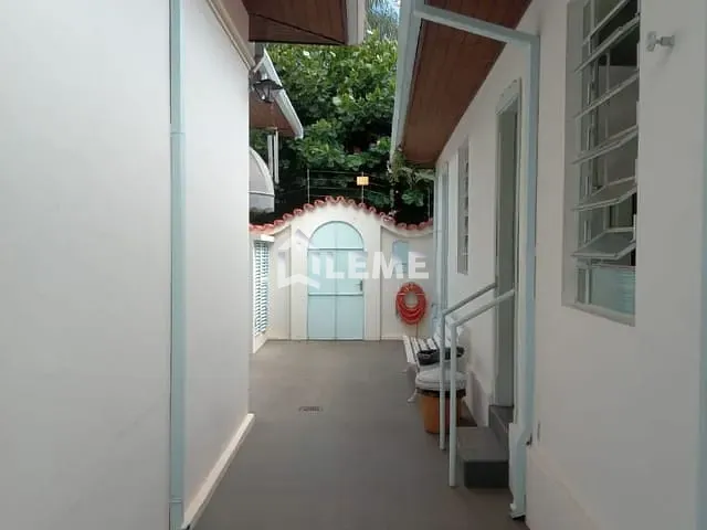 Casa com 483m² 4 quartos e 1 banheiro, à venda, no bairro Centro em Mococa