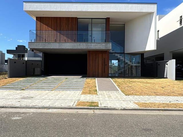Casa com 470m² 4 quartos e 5 banheiros, à venda, no bairro ALPHAVILLE em Barra dos Coqueiros