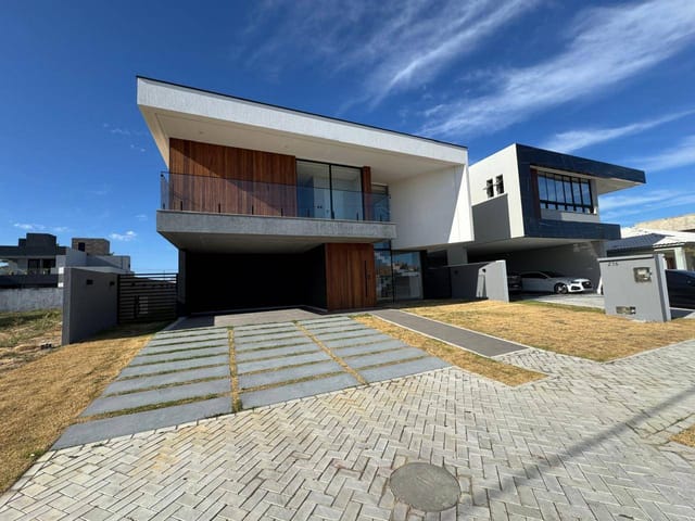 Casa com 470m² 4 quartos e 5 banheiros, à venda, no bairro ALPHAVILLE em Barra dos Coqueiros