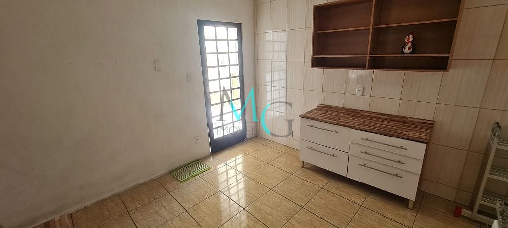 Casa para alugar com 4 quartos, 160m² - Foto 14