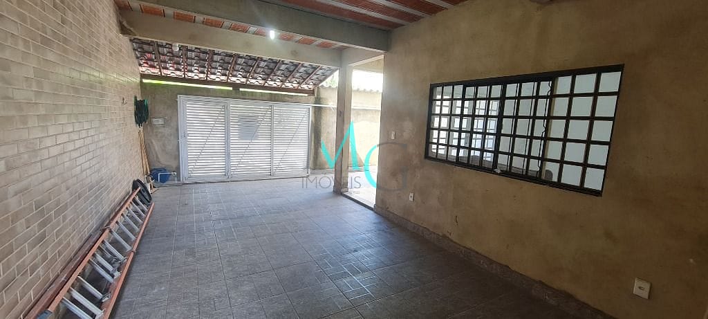 Casa para alugar com 4 quartos, 160m² - Foto 3