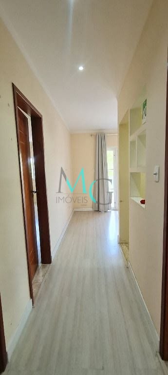 Casa para alugar com 4 quartos, 160m² - Foto 31