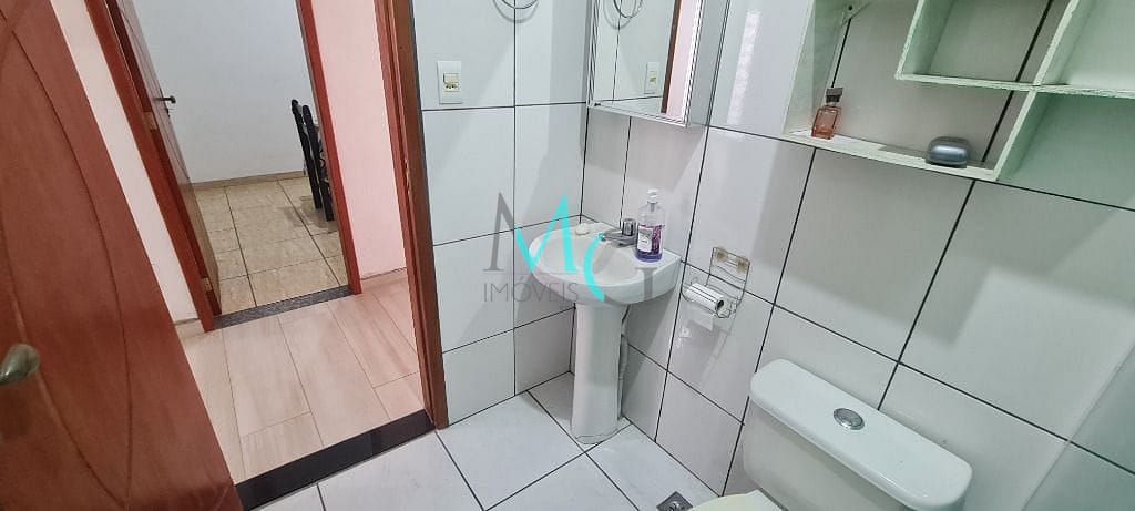 Casa para alugar com 4 quartos, 160m² - Foto 11