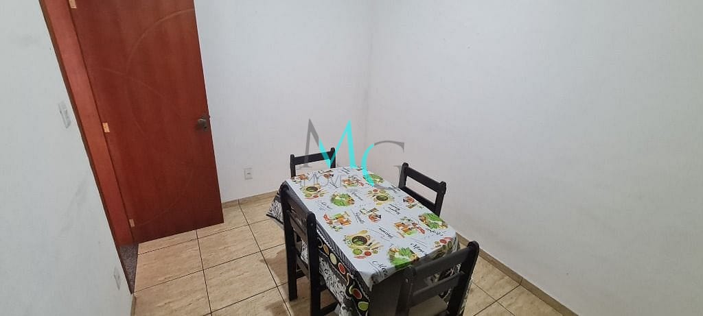 Casa para alugar com 4 quartos, 160m² - Foto 9