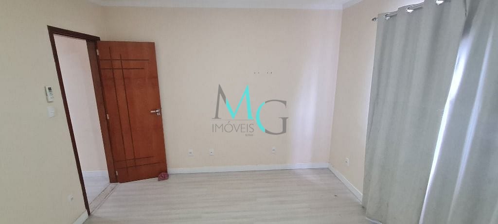 Casa para alugar com 4 quartos, 160m² - Foto 23